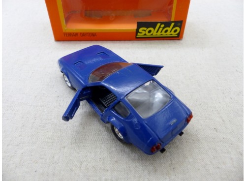 Solido 16 Ferrari Daytona bleu nuit