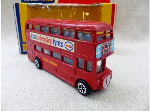Dinky Toys 289 Routemaster Bus Esso Safety Grip Tyres avant