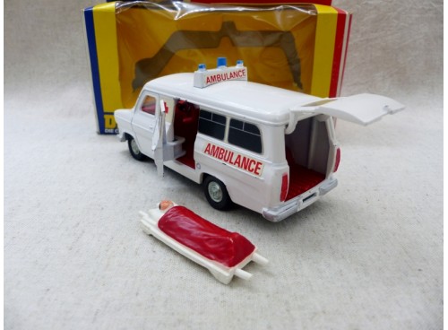 Dinky Toys 276 Ford Transit Ambulance (3) (variante avec brancard rouge) detail