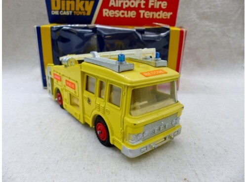 Dinky Toys 263 Camion Pompiers pour aéroport Airport Fire Rescue Tender (3) avant