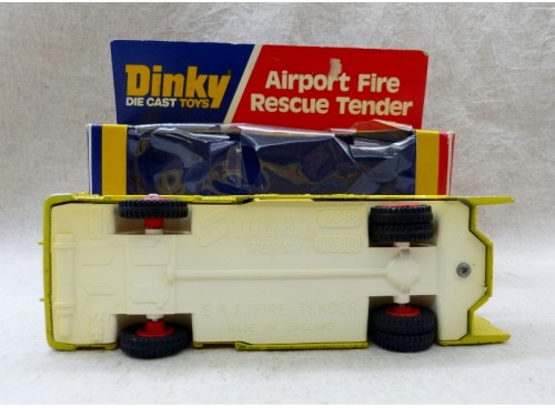 Dinky Toys 263 Camion Pompiers pour aéroport Airport Fire Rescue Tender (3)