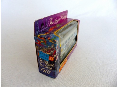 Matchbox KRW-15 Bus Londonien "The Royal Wedding 1981" (3)