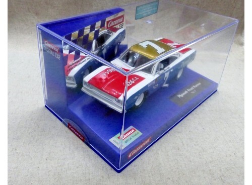 Carrera DIGITAL 132 20030945 Plymouth Road Runner No.7 Neuve en Boite