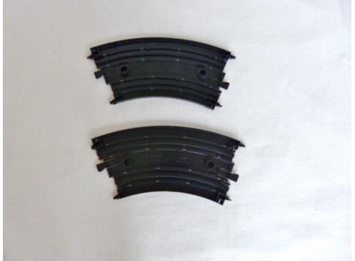 Tyco 5846 paire  de Rails Courbes 9" et 1/8° de Cercle