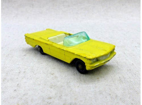 Matchbox Lesney Series N°39 Pontiac Cabriolet face avant, miniature en présentation vidéo youtube