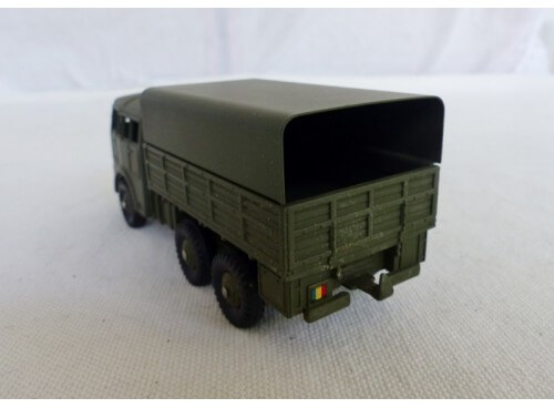 Dinky Toys 80D Camion Militaire Tous Terrains Berliet face arrière rapprochée