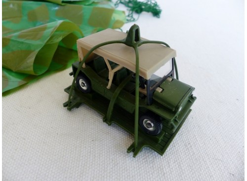 Dinky Toys 601 Austin Mini "Para" Moke version militaire avec parachute voiture vue d'ensemble