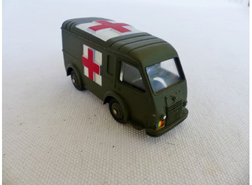 Dinky Toys 80F Ambulance Militaire Renault 1000 kg